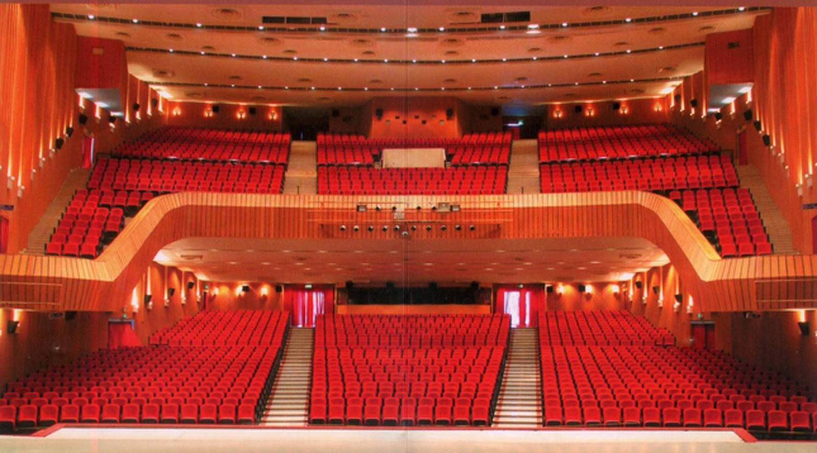 Khám phá Nhà hát Hòa Bình – Điểm hẹn nghệ thuật giữa lòng Sài Gòn