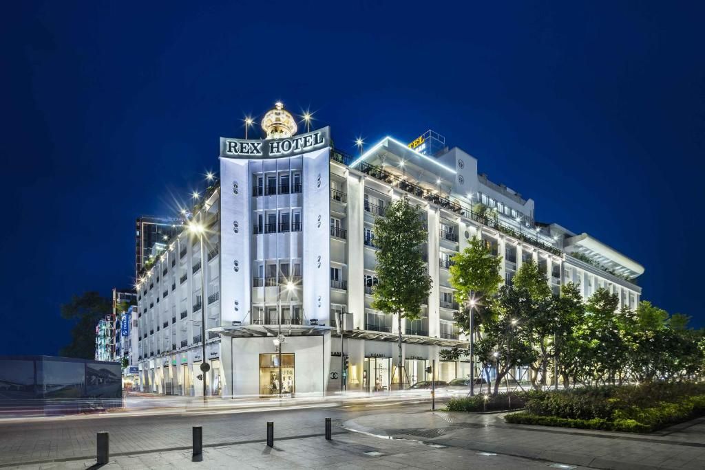 Khám phá vẻ đẹp cổ điển qua review Hotel Continental Saigon