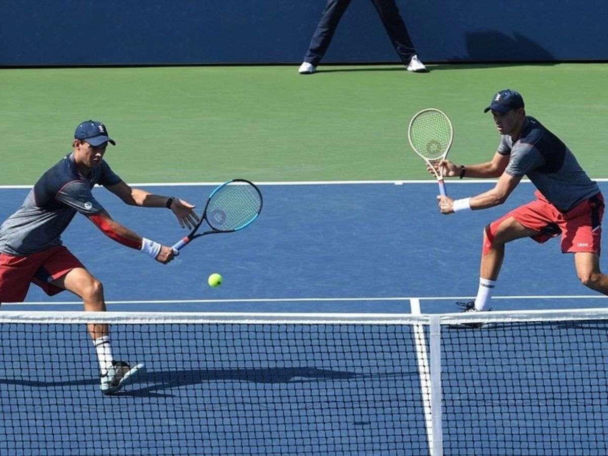 Tennis Là Gì? Luật Chơi Tennis Cơ Bản Cho Người Mới Bắt Đầu - Coolmate