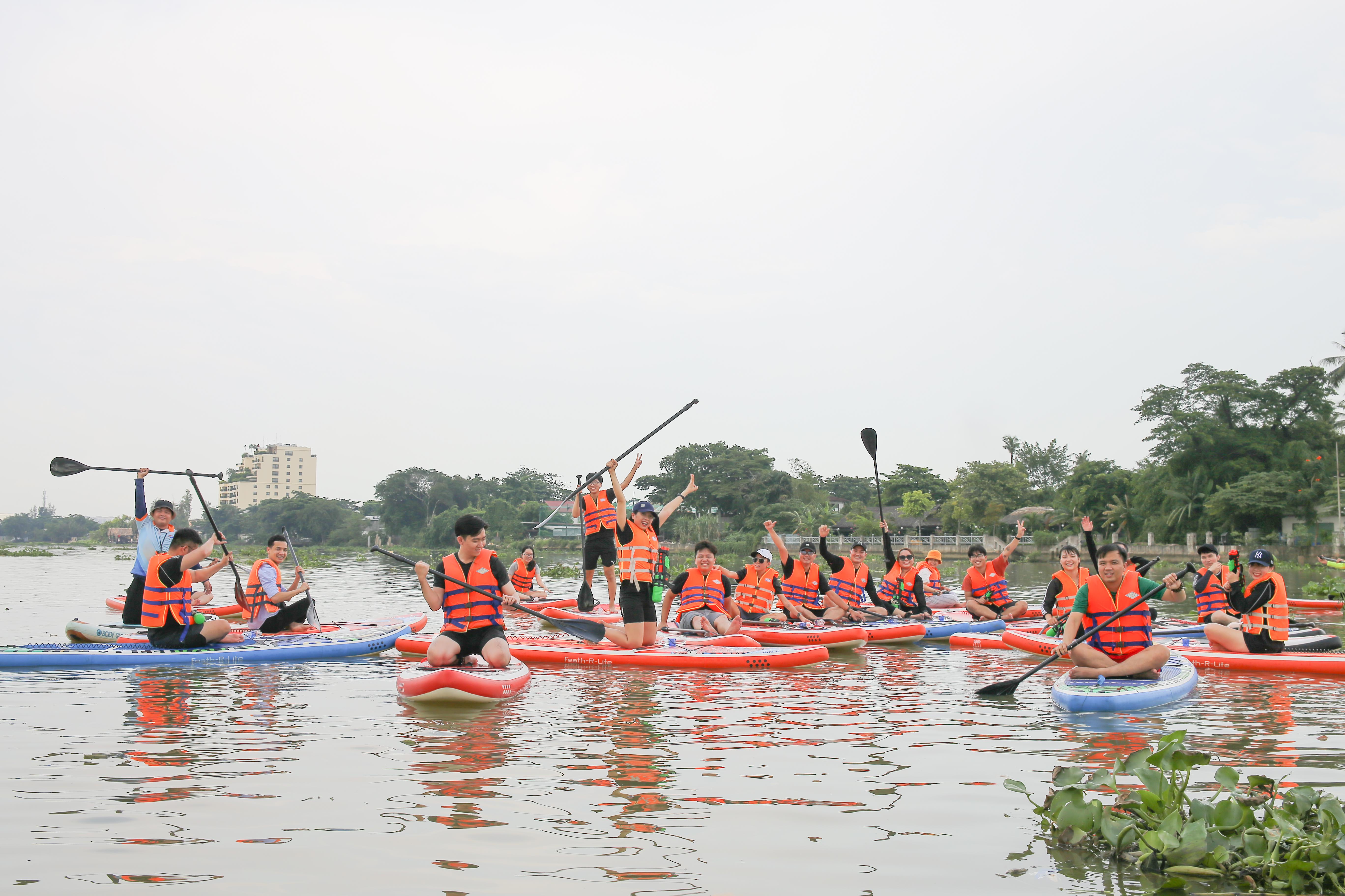 Tour Chèo SUP Sài Gòn - Thanh Đa