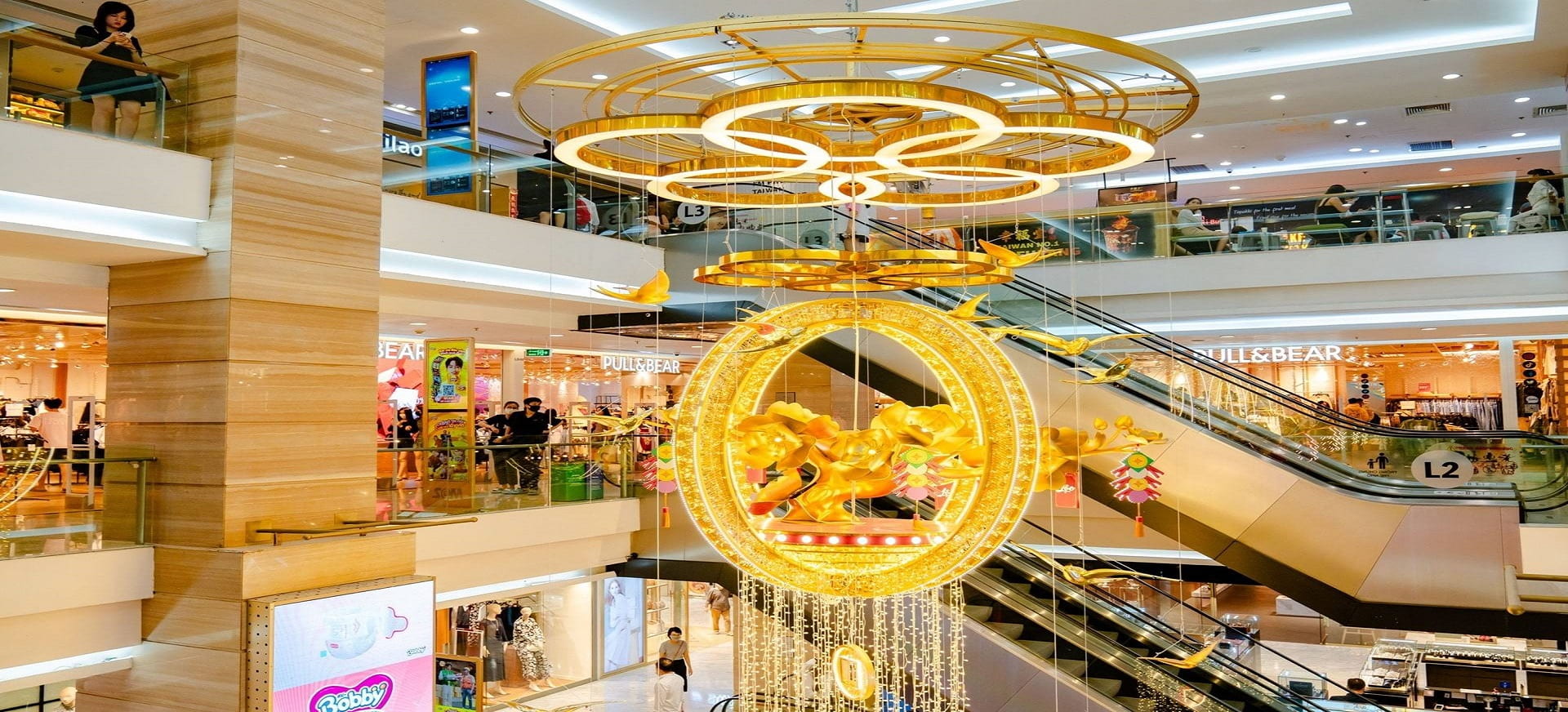Vincom Center Đồng Khởi có gì? Review chi tiết từ A - Z