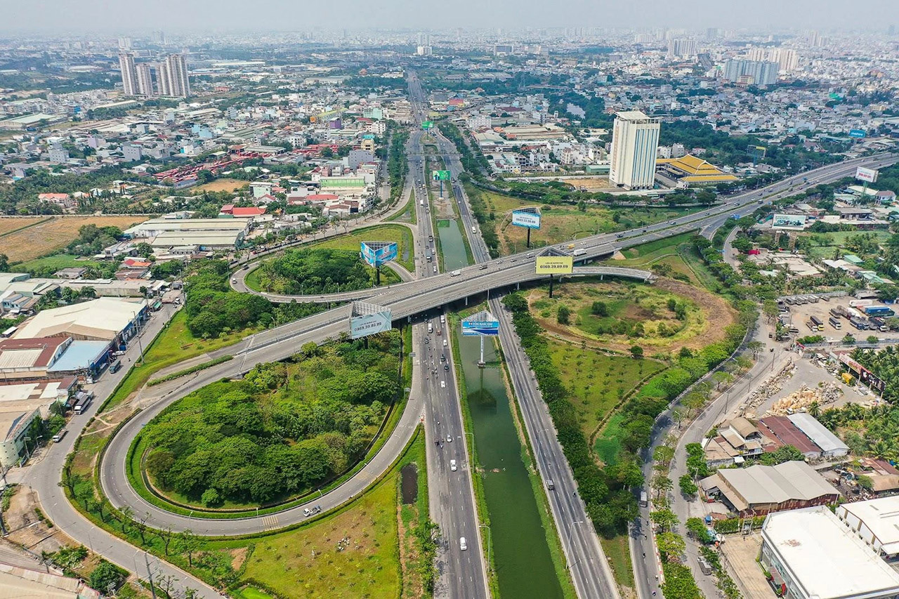 Đại lộ Võ Văn Kiệt - Mai Chí Thọ nối 7 quận huyện của TP.HCM