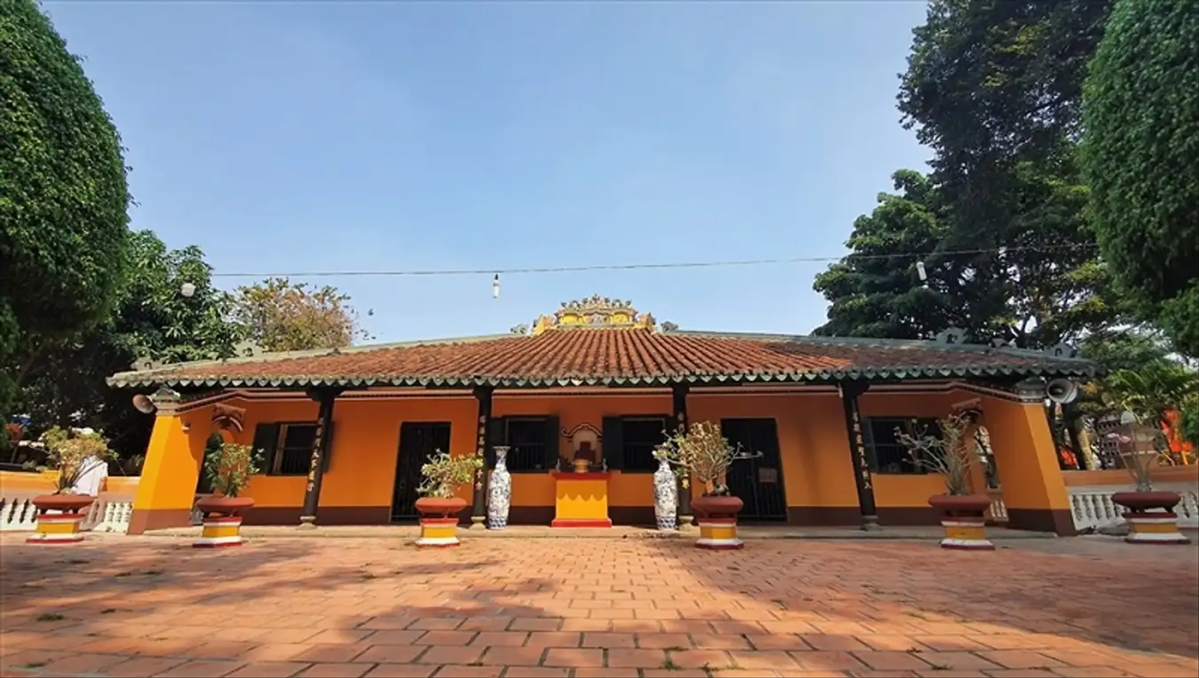 Chùa Giác Lâm: Điểm Đến Tâm Linh Không Thể Bỏ Qua Khi Ghé Thăm Sài Gòn |  BDATrip